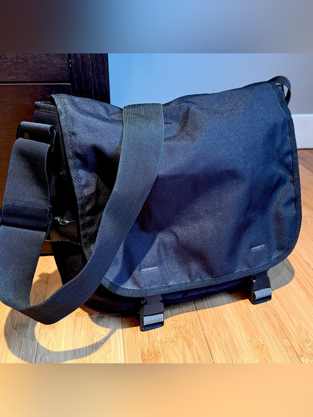 Classic Black Messenger Bag - Gap